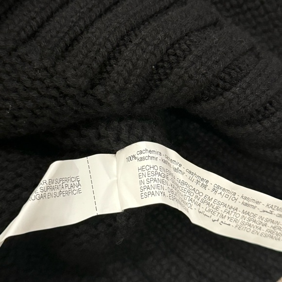 Zara Collection 100% Cashmere Turtleneck Sweater S Black NWT - Picture 5 of 9